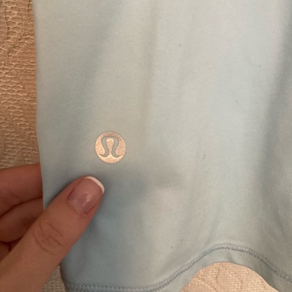 Lulu lemon Active Wear Quarter Zip Up Sweater - Picture 4 of 4